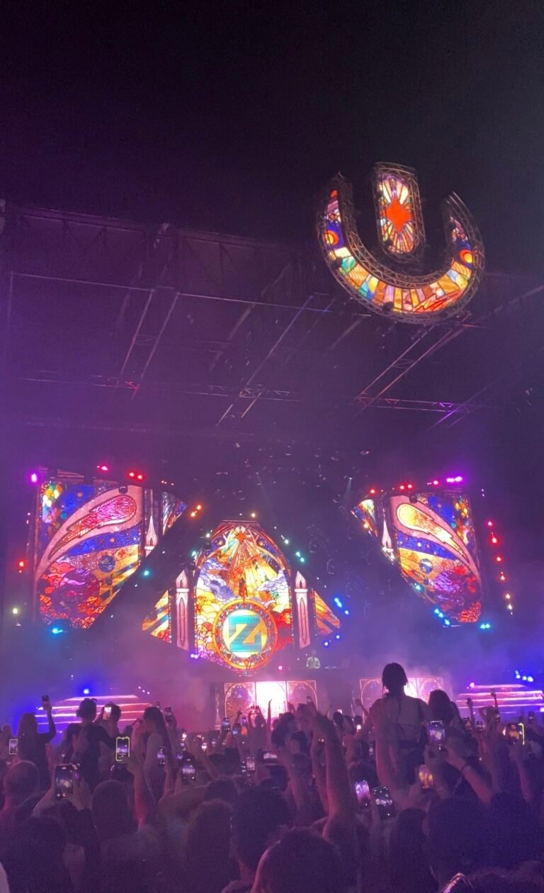 Zedd performing on the main stage at Ultra New Zealand